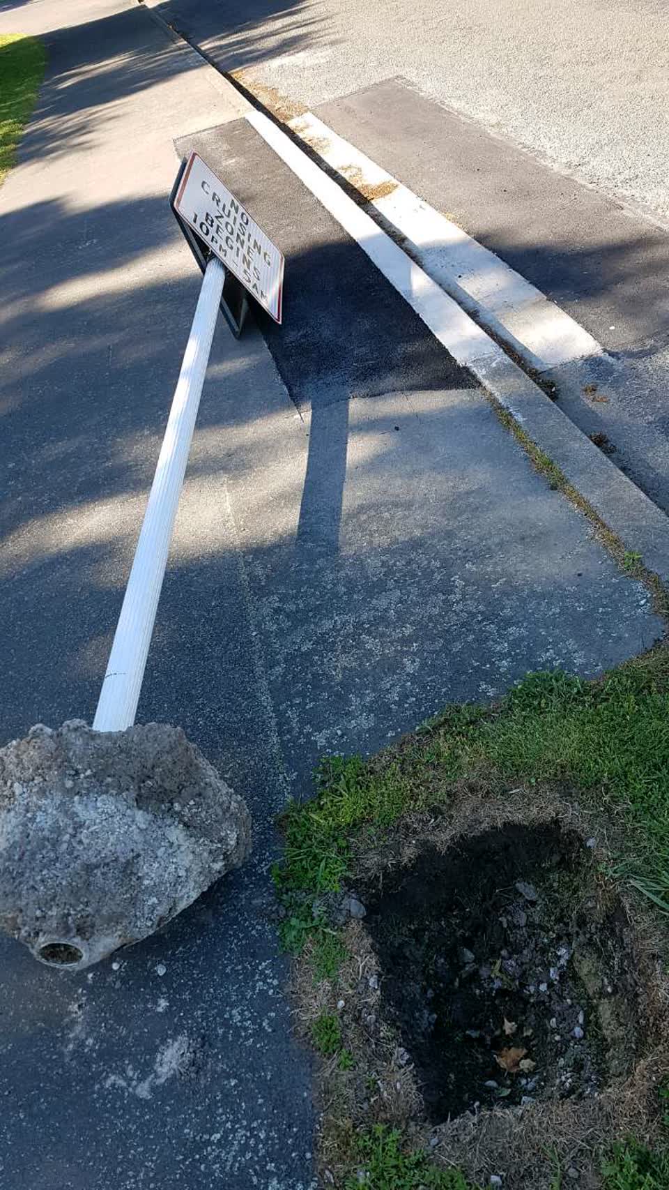 The photograph attached to this roading/streets report