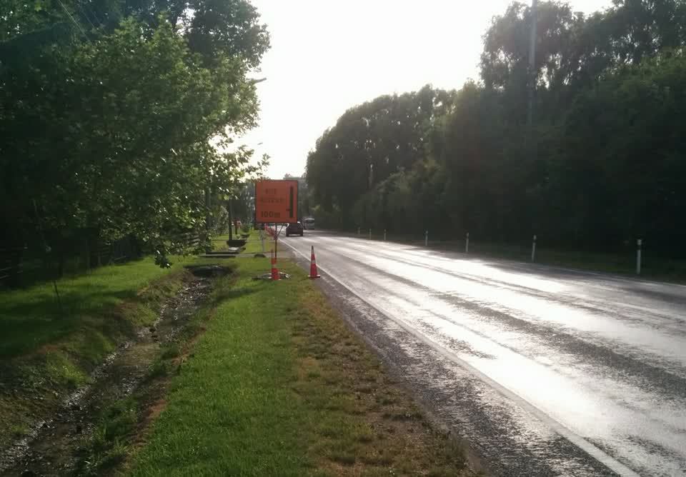 The photograph attached to this roading/streets report