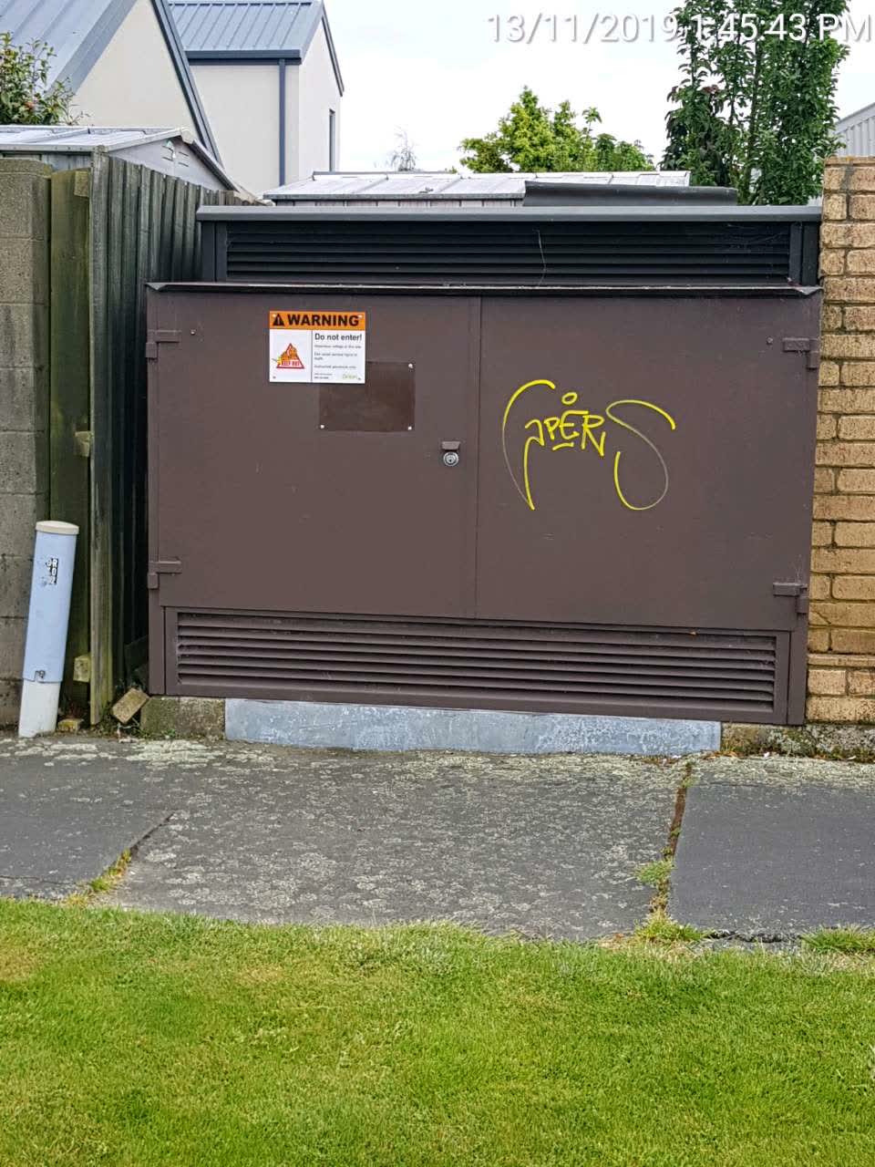 The photograph attached to this graffiti report