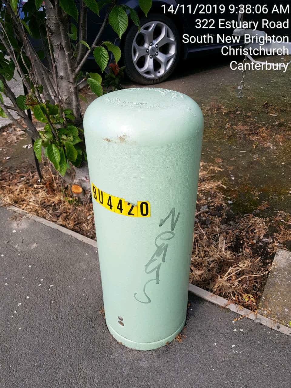 The photograph attached to this graffiti report