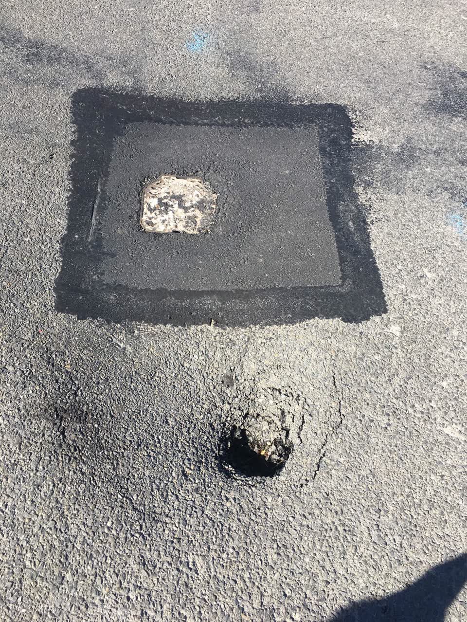 The photograph attached to this roading/streets report