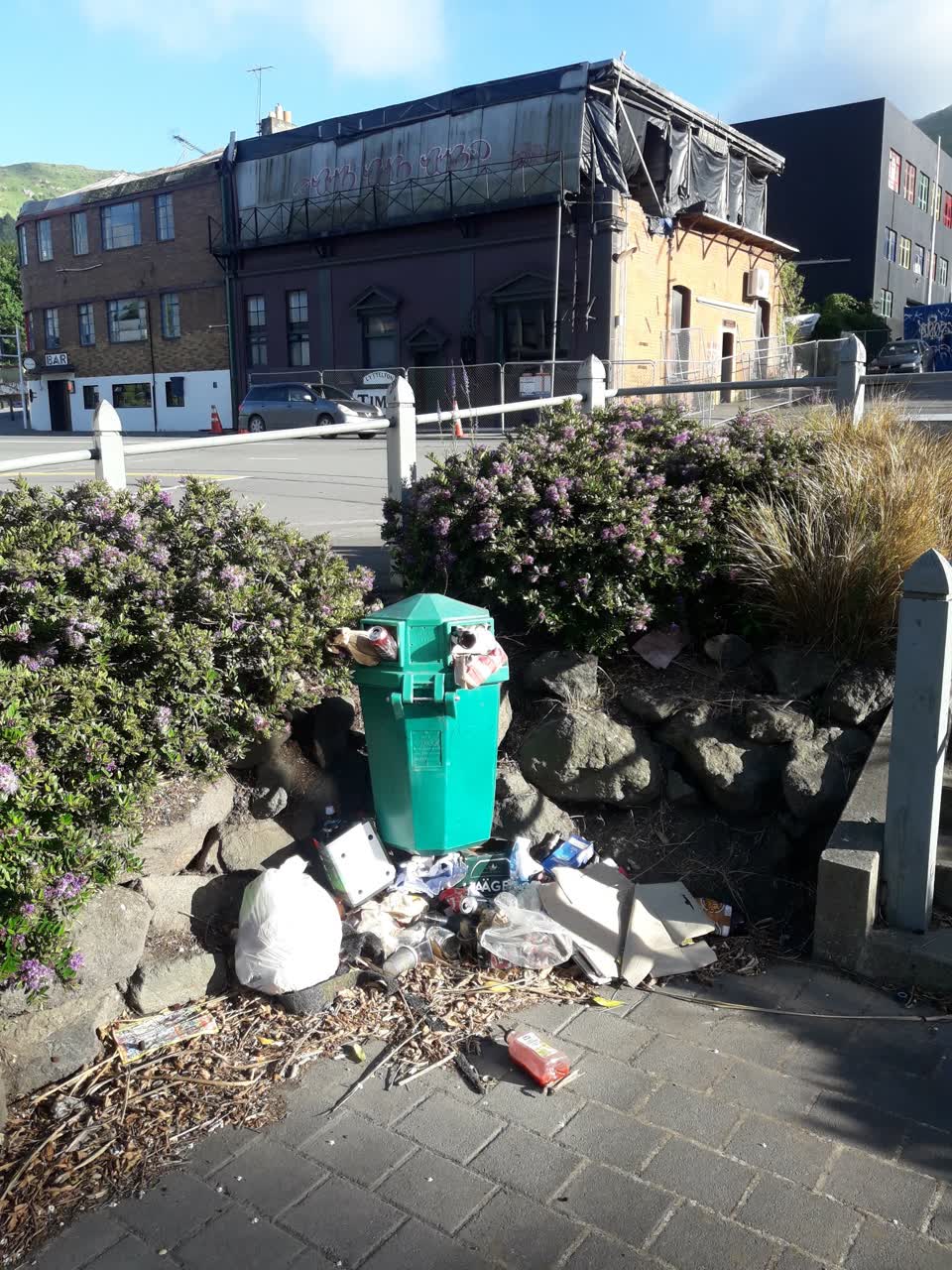 The photograph attached to this rubbish/recycling report