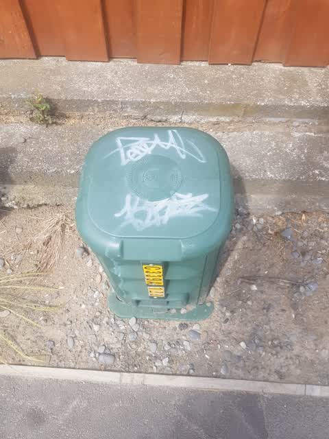 Graffiti, a report photo