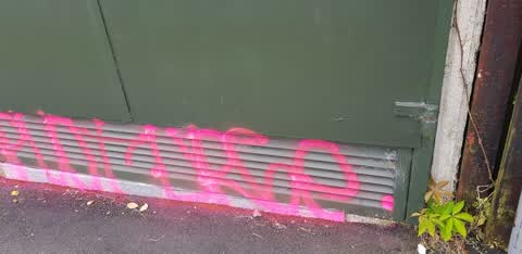 Graffiti, a report photo