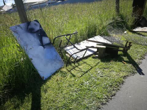 Rubbish/Recycling, a report photo