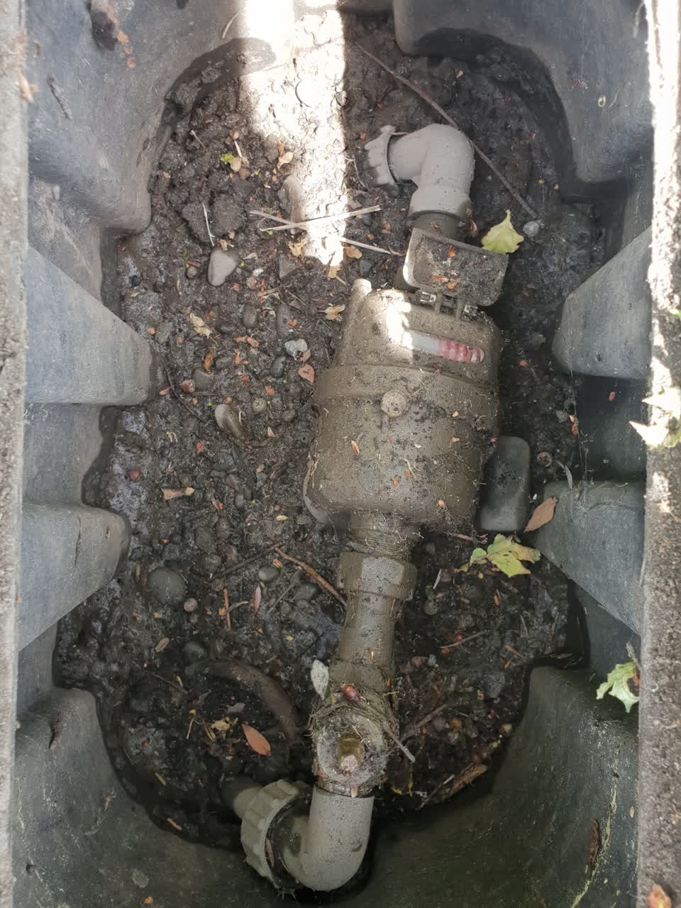 The photograph attached to this water supply report