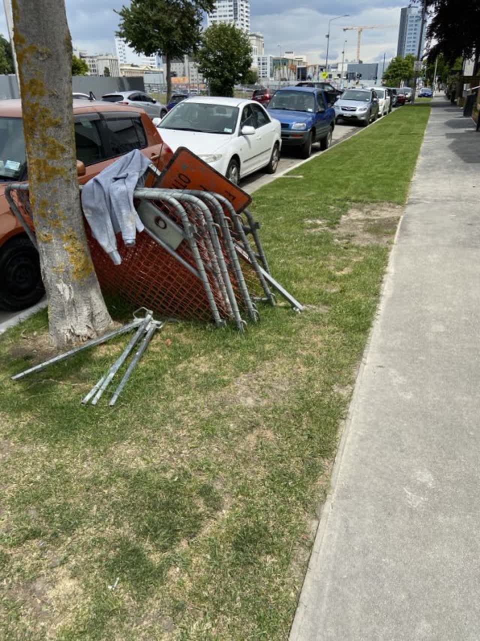 The photograph attached to this roading/streets report