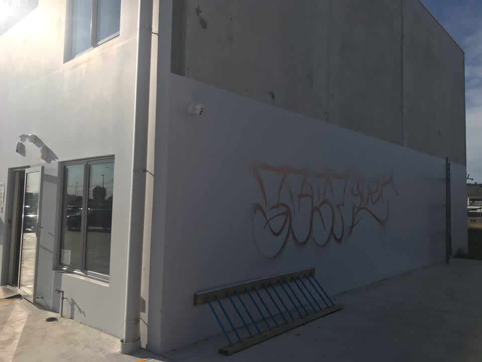 The photograph attached to this graffiti report