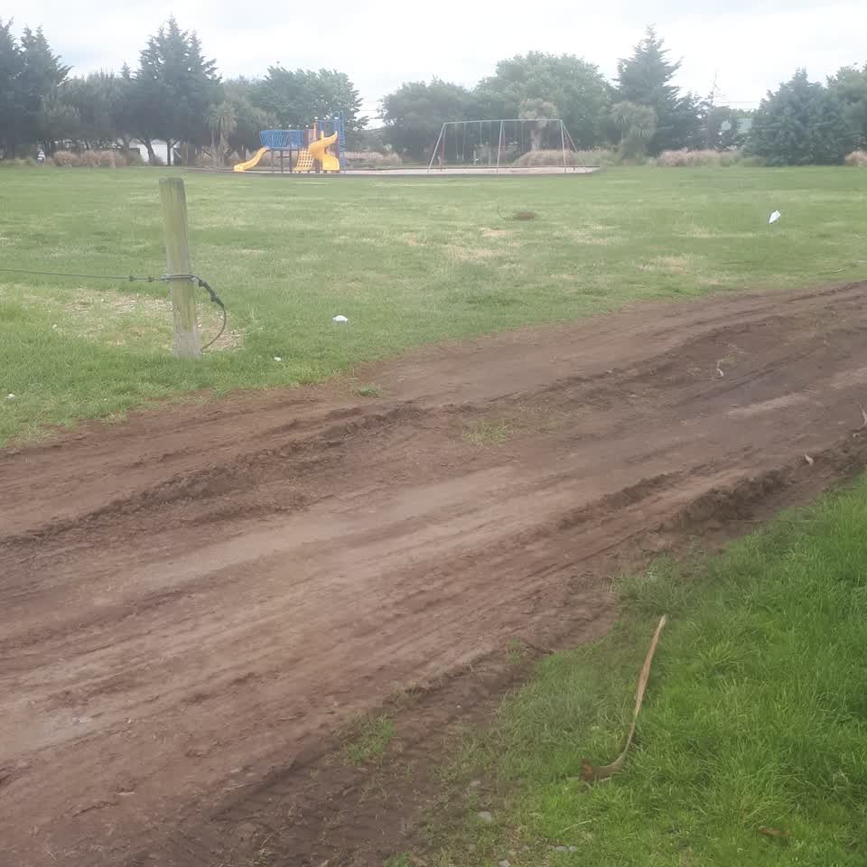 The photograph attached to this parks report