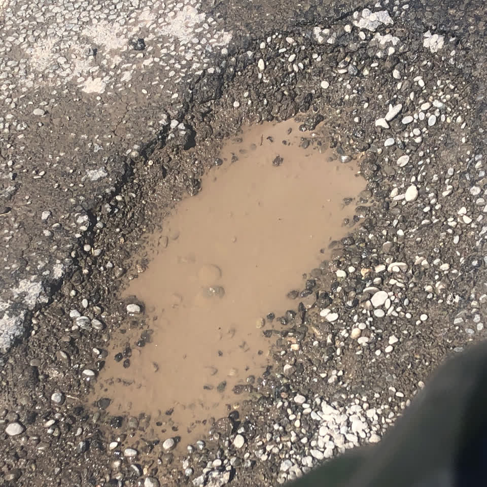 The photograph attached to this roading/streets report