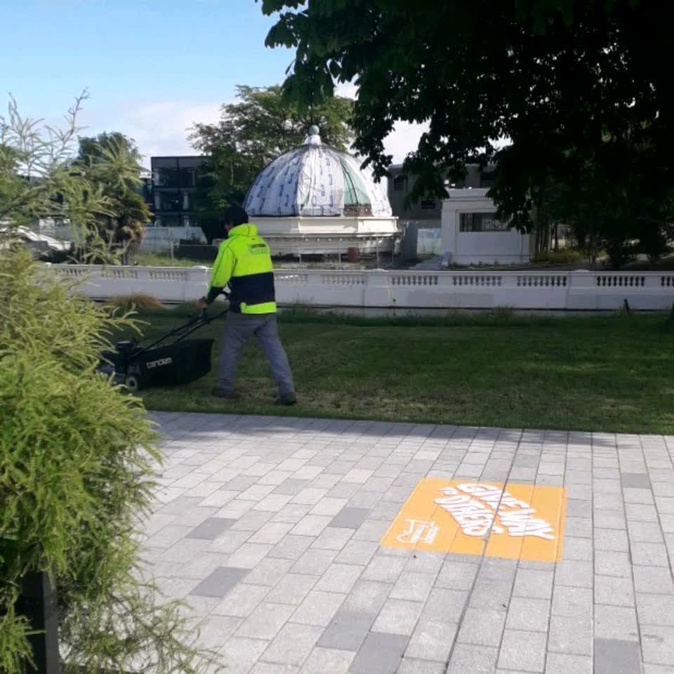 The photograph attached to this parks report