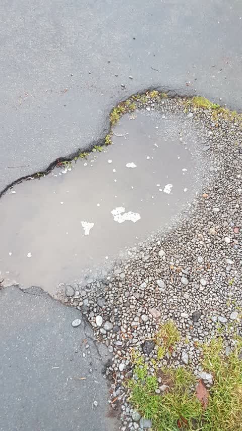 Roading/Streets, a report photo