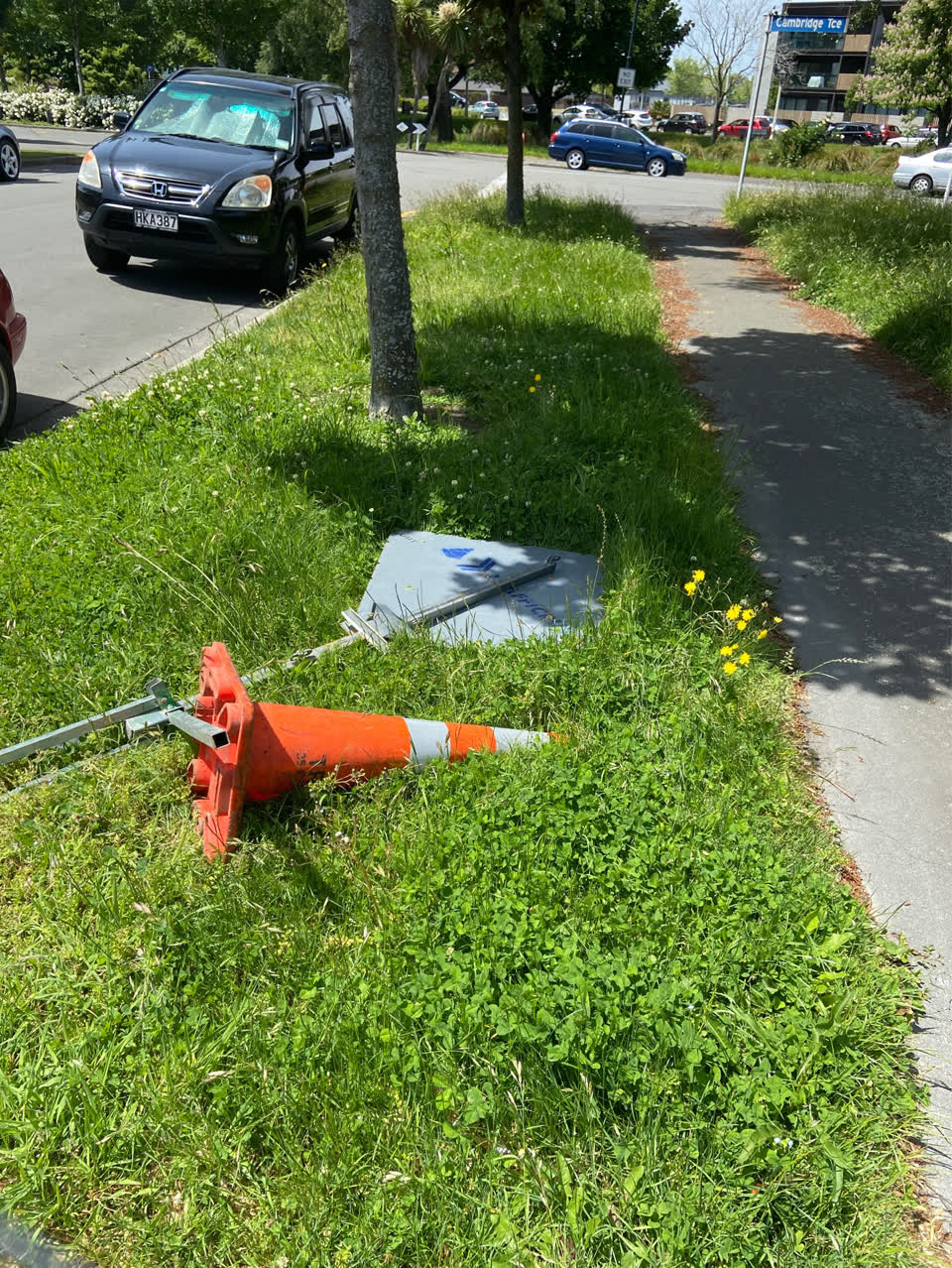 The photograph attached to this roading/streets report