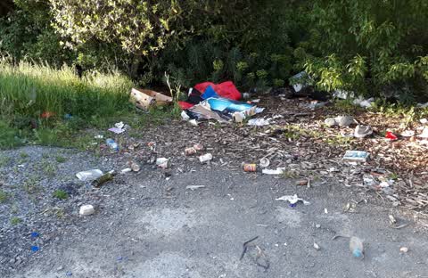 Rubbish/Recycling, a report photo