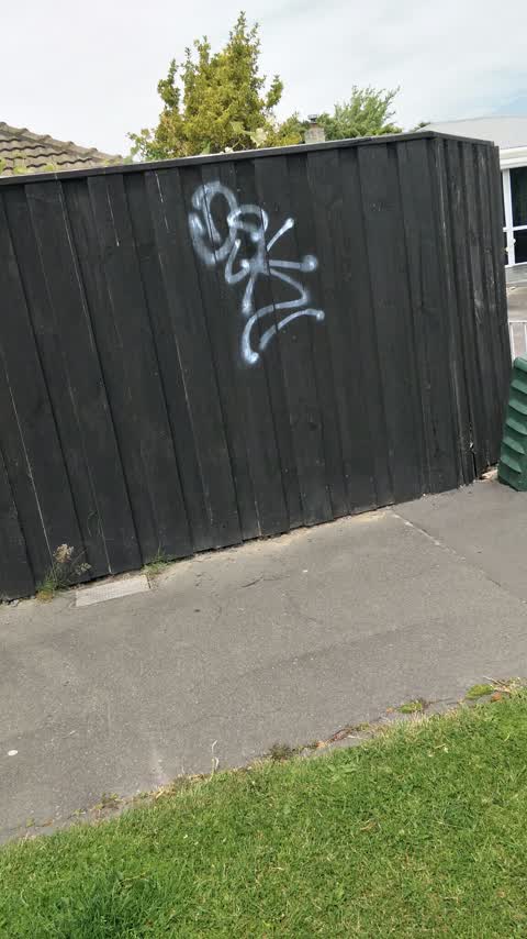 Graffiti, a report photo