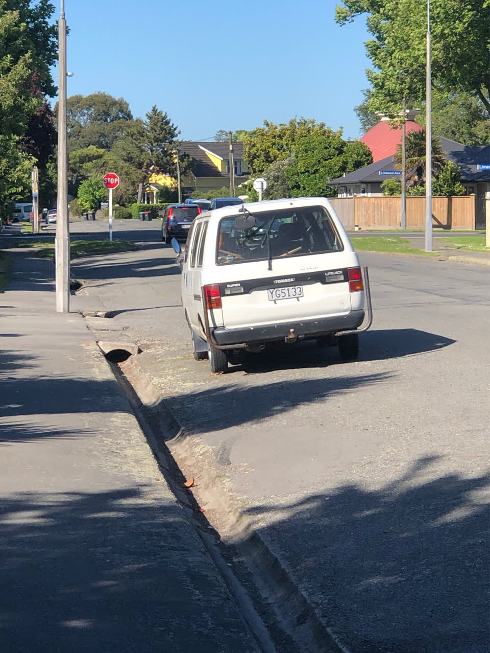 The photograph attached to this roading/streets report