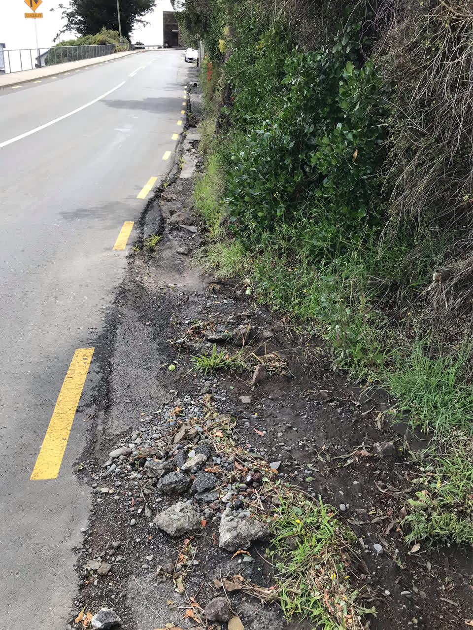 The photograph attached to this roading/streets report