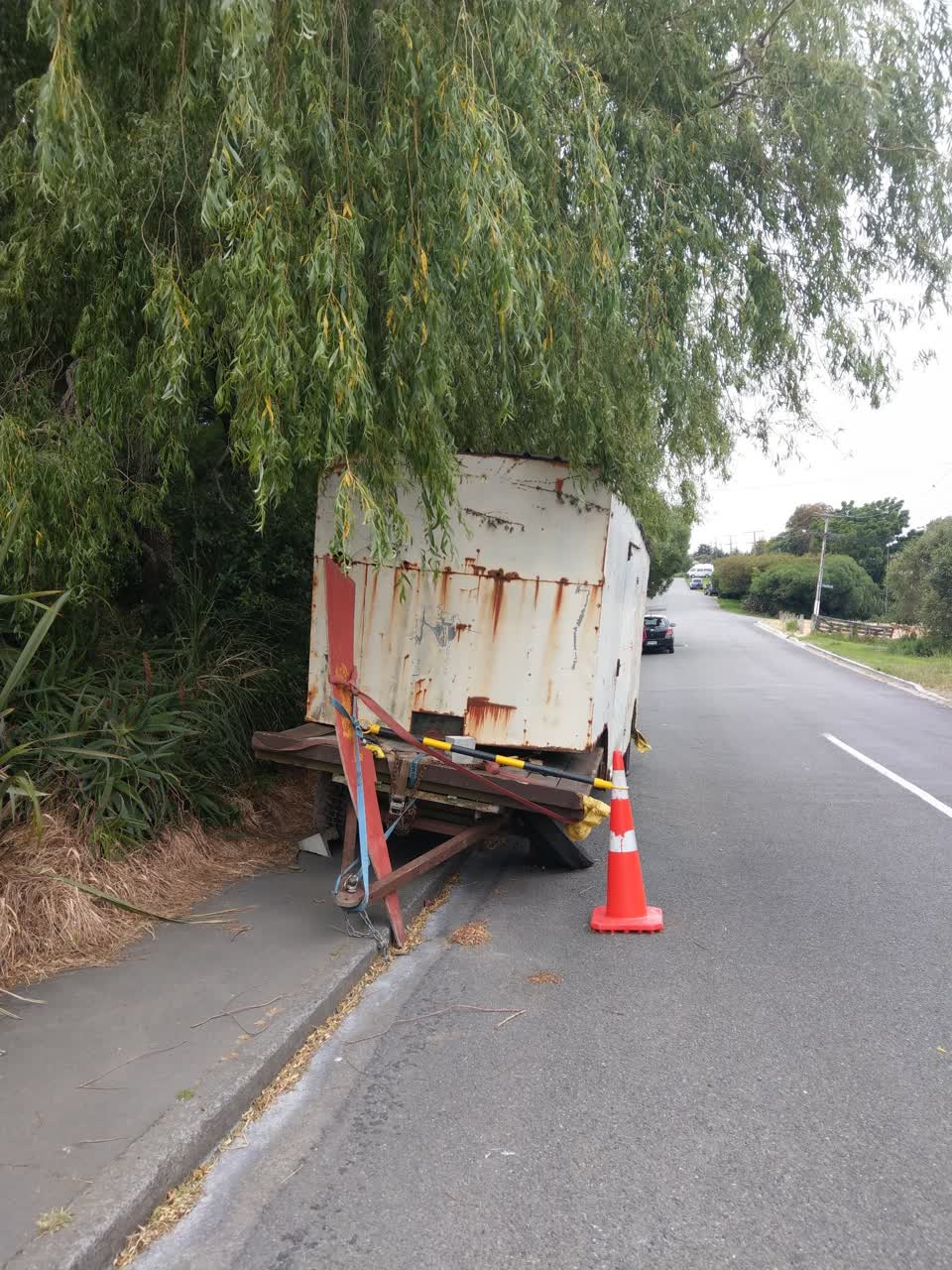 The photograph attached to this roading/streets report
