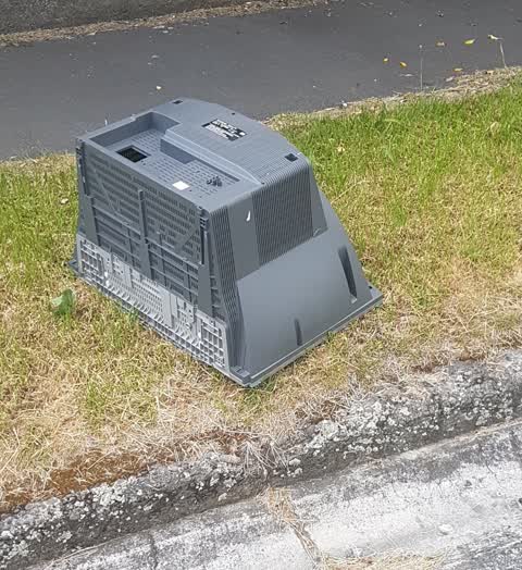 Rubbish/Recycling, a report photo