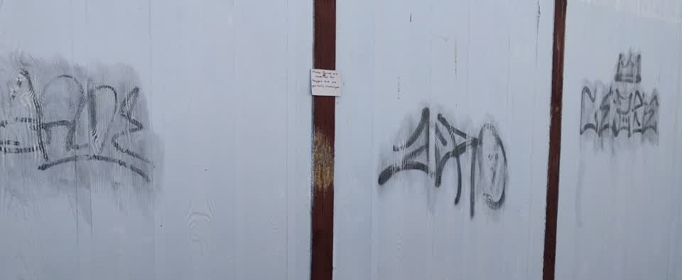 The photograph attached to this graffiti report