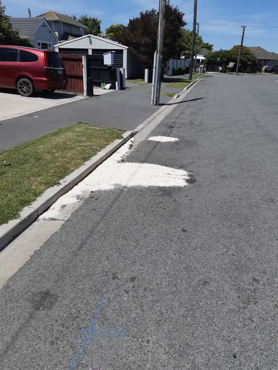 The photograph attached to this roading/streets report