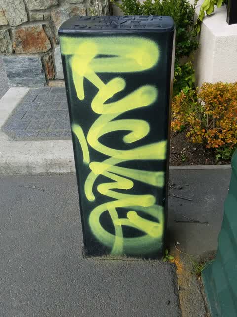 Graffiti, a report photo
