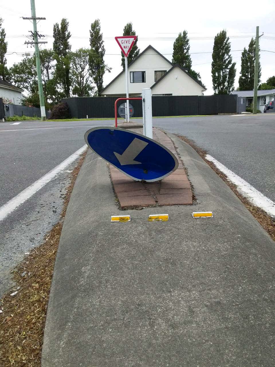 The photograph attached to this roading/streets report