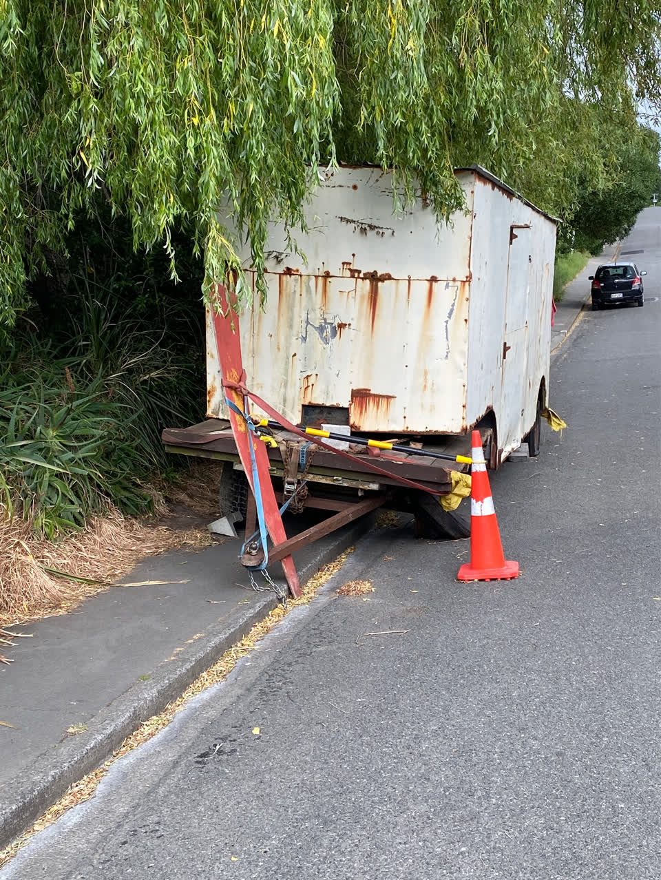 The photograph attached to this roading/streets report