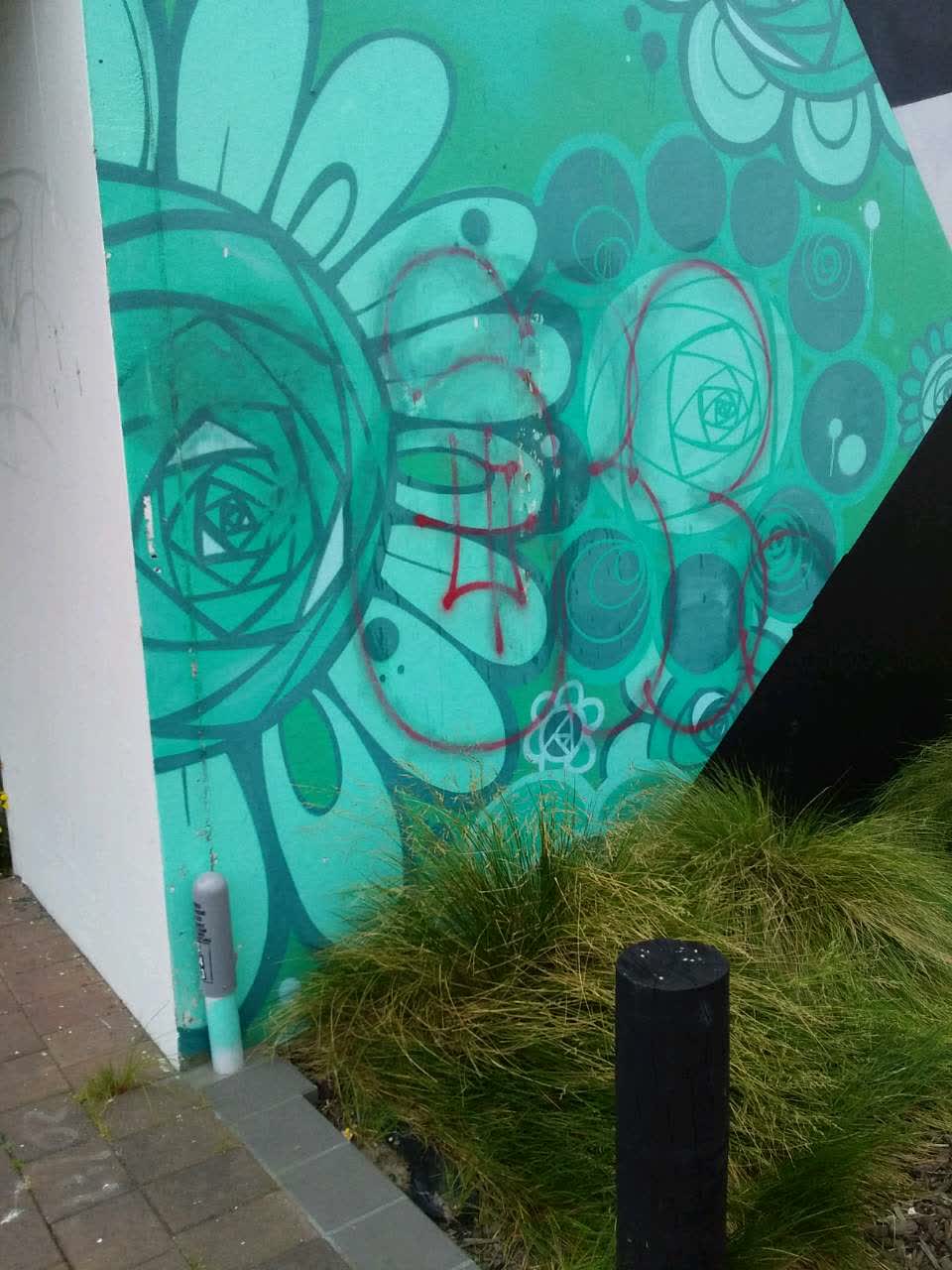 The photograph attached to this graffiti report