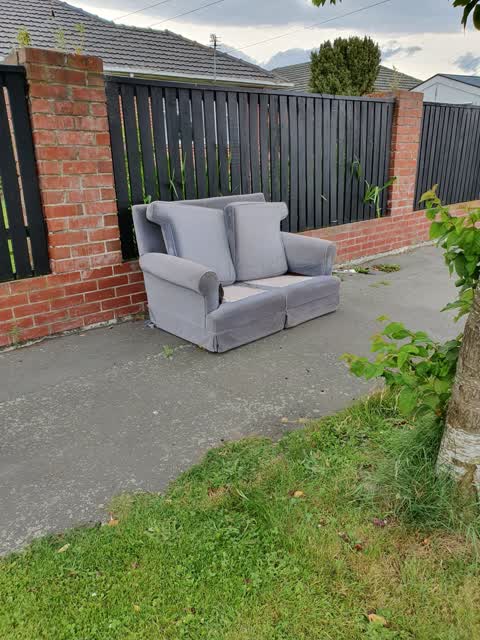Rubbish/Recycling, a report photo