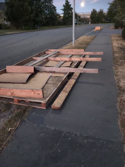 Roading/Streets, a report photo