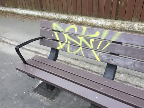 Graffiti, a report photo