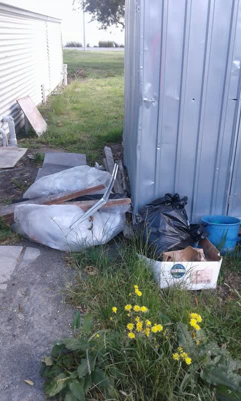 Rubbish/Recycling, a report photo