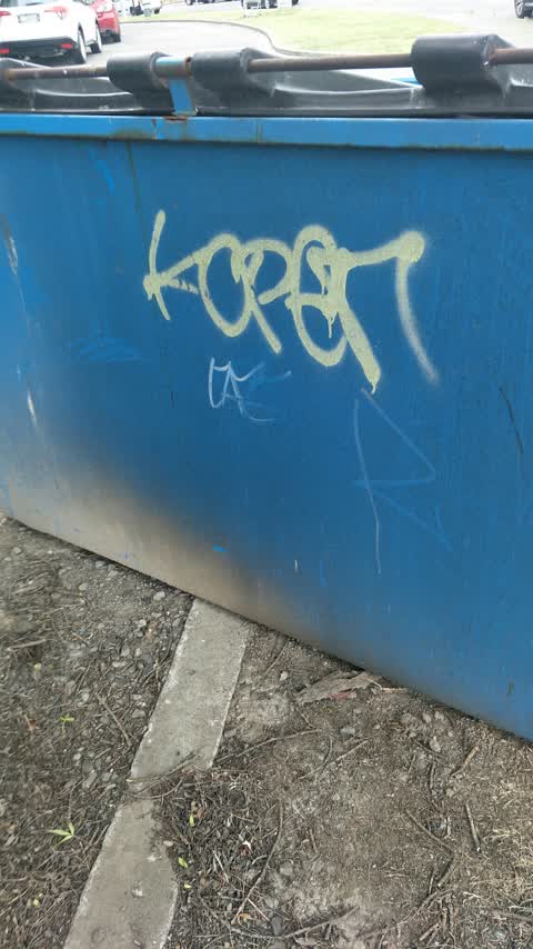 Graffiti, a report photo