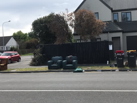 Rubbish/Recycling, a report photo