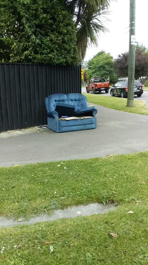 Rubbish/Recycling, a report photo