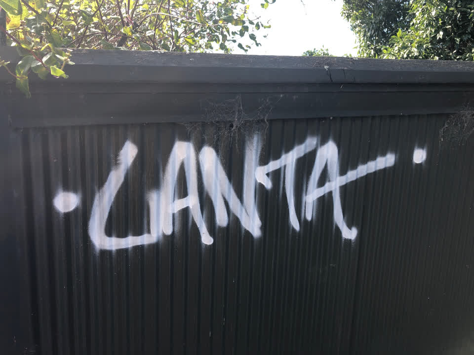 The photograph attached to this graffiti report