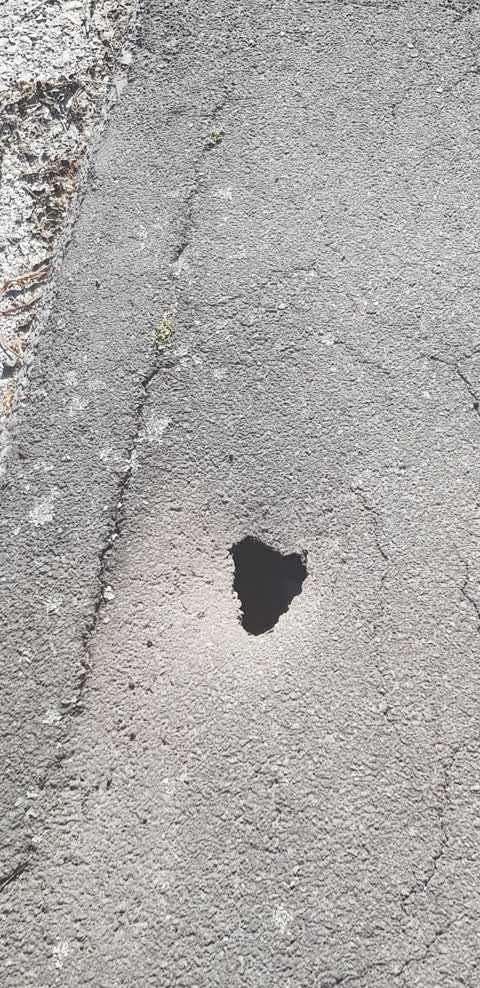 Roading/Streets, a report photo
