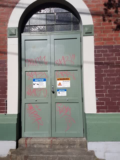 Graffiti, a report photo