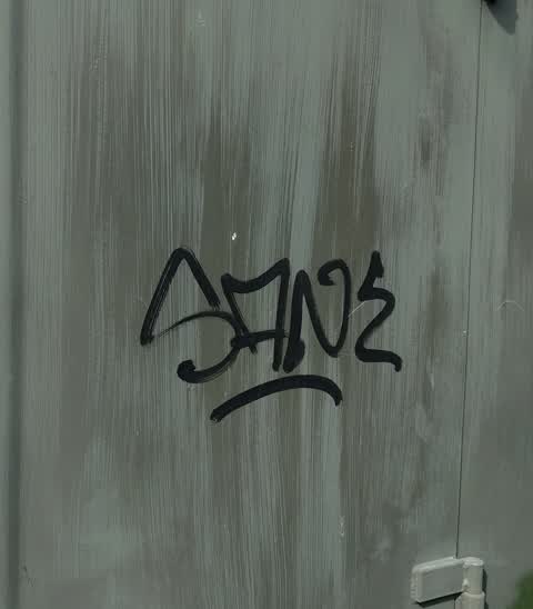 Graffiti, a report photo