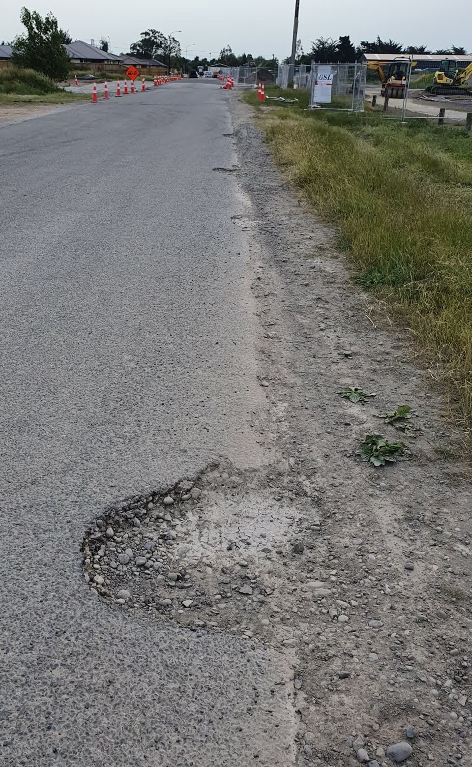 The photograph attached to this roading/streets report