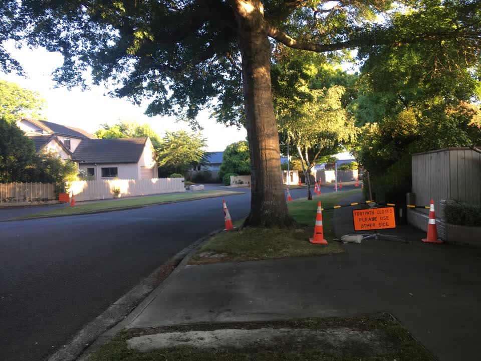 The photograph attached to this roading/streets report