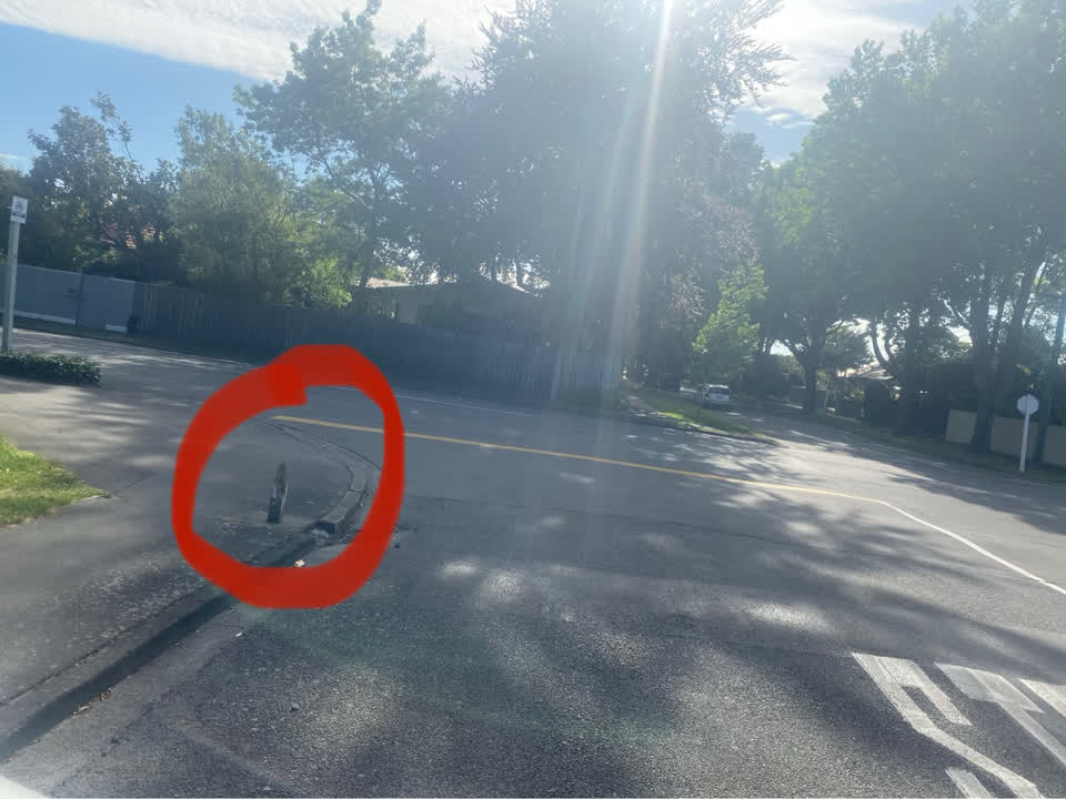 The photograph attached to this roading/streets report
