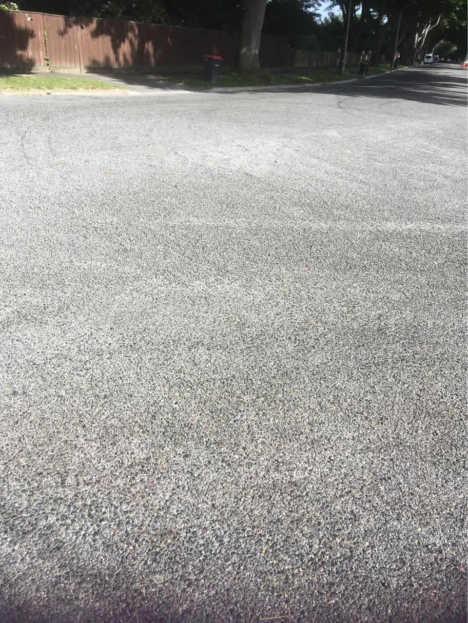 The photograph attached to this roading/streets report