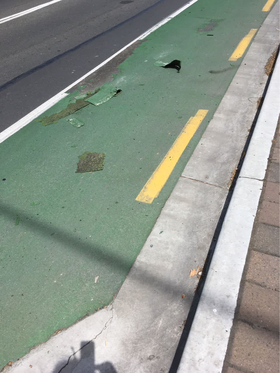 The photograph attached to this roading/streets report