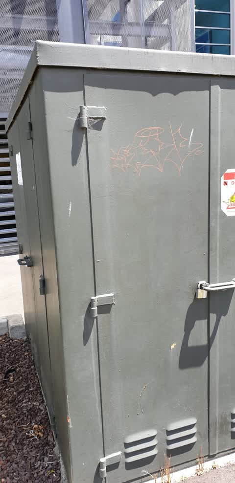 Graffiti, a report photo