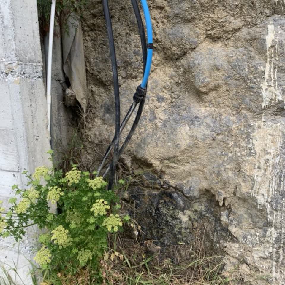 The photograph attached to this water supply report