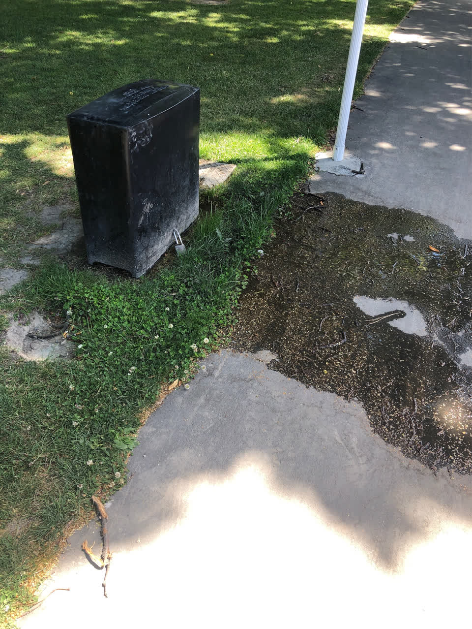 The photograph attached to this water supply report