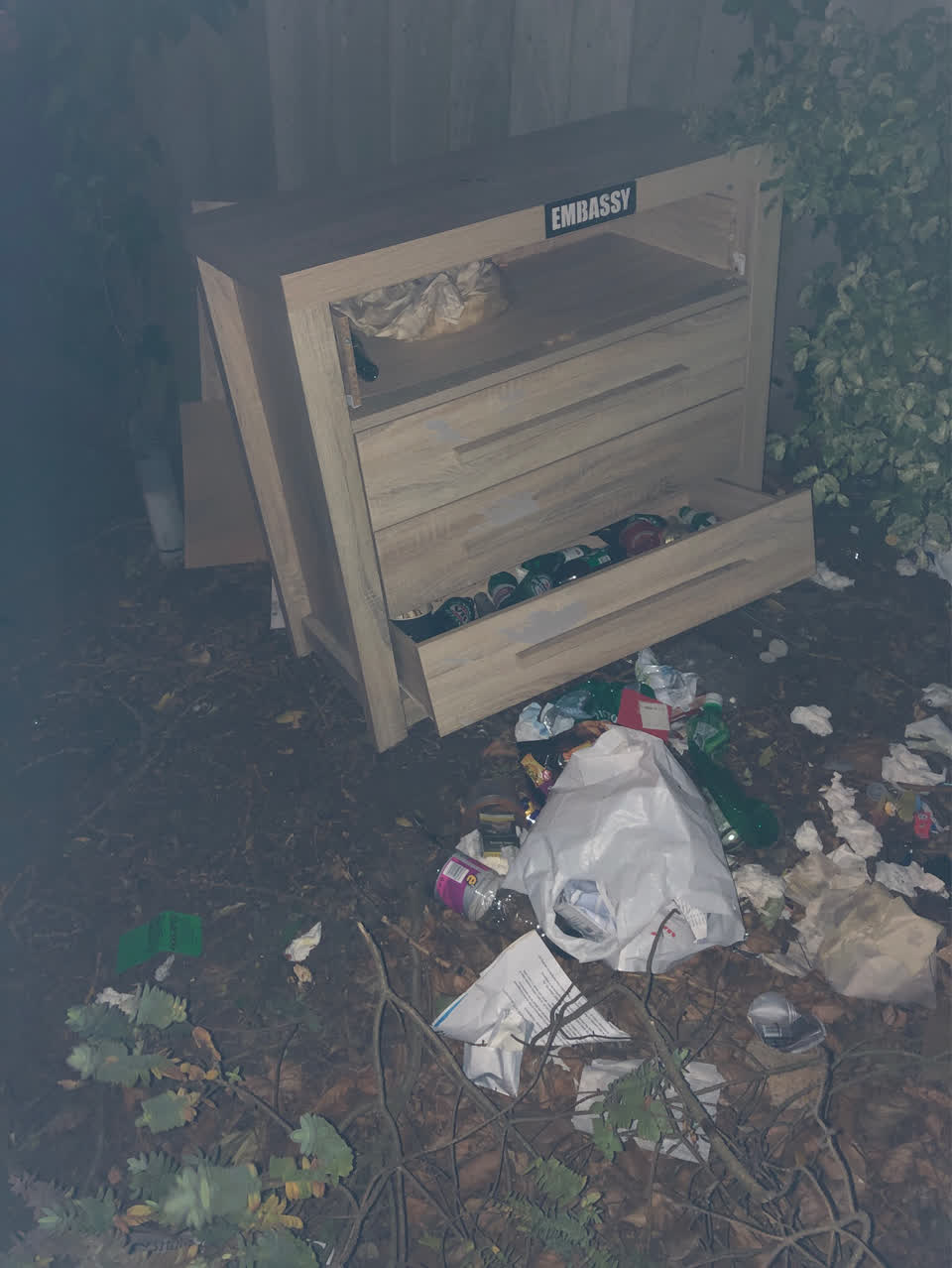 The photograph attached to this rubbish/recycling report