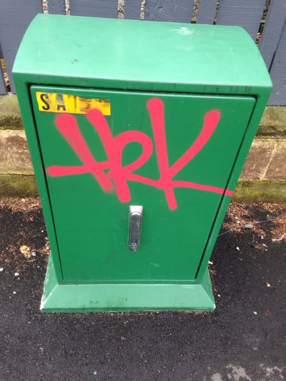 The photograph attached to this graffiti report